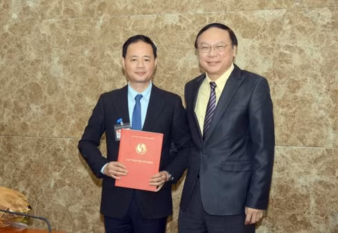 bo tn-mt tra loi ve viec bo nhiem em trai bo truong tran hong ha hinh 4