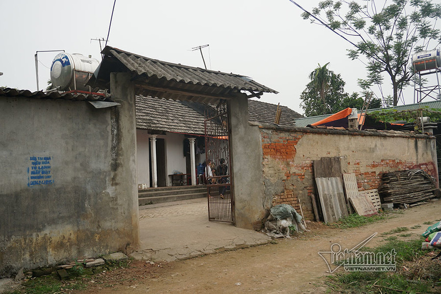 Gia cảnh khó khăn nhất của gia đình anh Đảng Tai nạn 7 người chết: Đại tang cả thôn, khăn trắng phủ kín đường làng