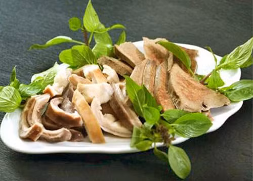 Chị em hãy bỏ túi một số mẹo nhỏ dưới đây để món dạ dày luộc luôn giòn và ngon.