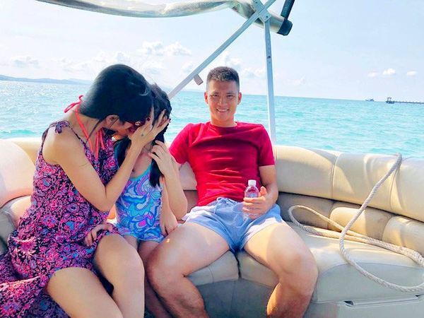 Công Vinh: "Đời này không sinh được một đứa con gái là phí vô cùng" ảnh 1 Gia đình hạnh phúc của Công Vinh - Thủy Tiên.