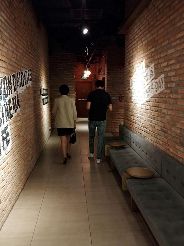 Tim bị nghi hẹn hò với tình cũ Karik, Trương Quỳnh Anh ẩn ý: “Cảm giác ấy lại quay về, lạnh run hết cả người“? ảnh 1 Tim bị nghi hẹn hò với tình cũ Karik, Trương Quỳnh Anh ẩn ý: Cảm giác ấy lại quay về, lạnh run hết cả người?