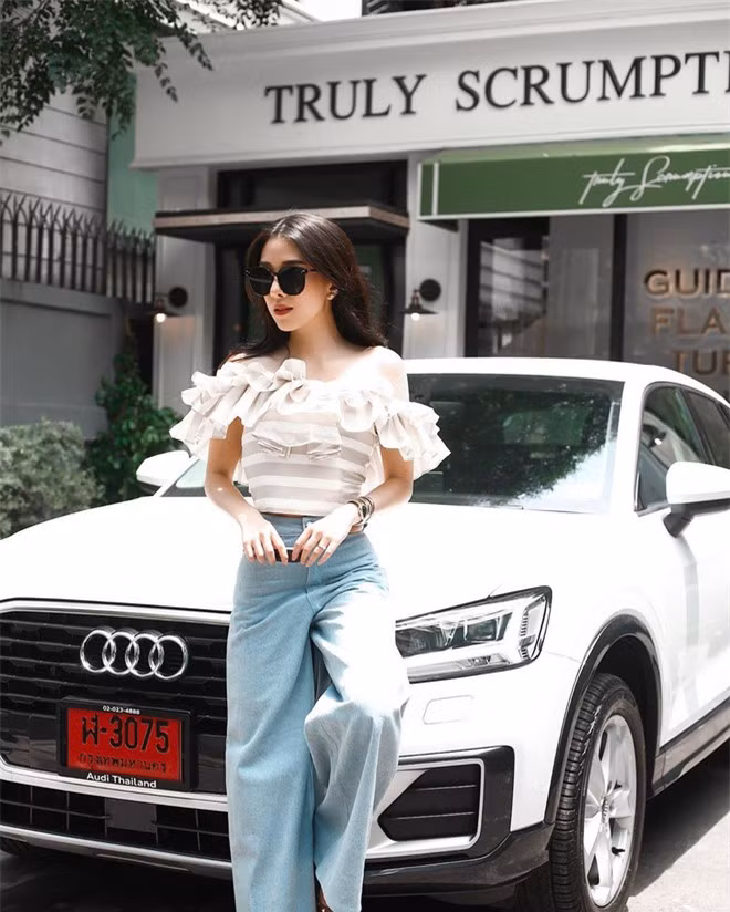 Cuộc sống xa hoa, sang chảnh đúng chuẩn “sinh ra đã ngậm thìa vàng” của hotgirl Thái Lan ảnh 13