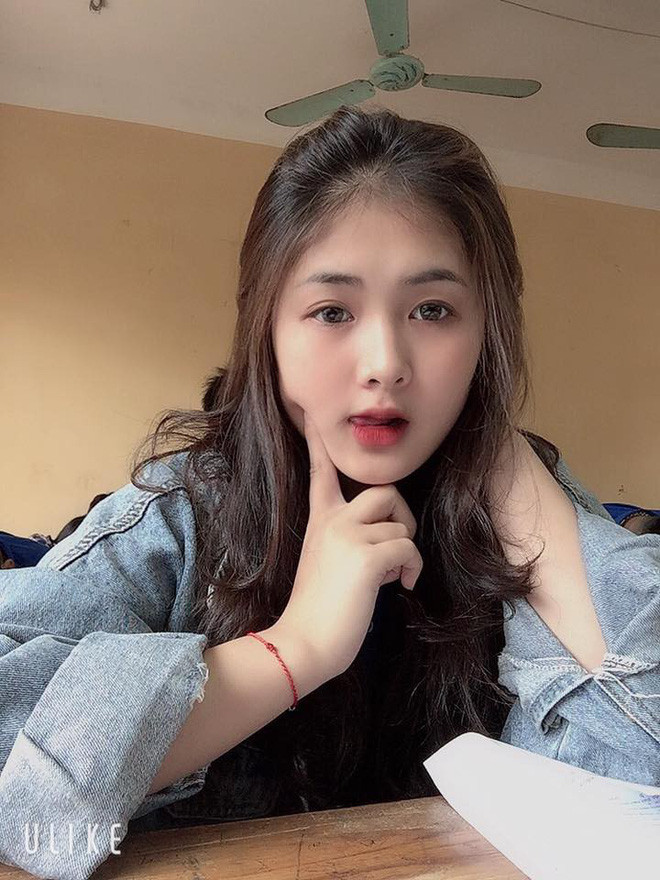 Chỉ một bức ảnh mặc áo dài, cô gái khiến dân mạng trầm trồ và hình quá khứ bất ngờ ảnh 5 Chỉ một bức ảnh mặc áo dài, cô gái khiến dân mạng trầm trồ và hình quá khứ bất ngờ ảnh 5