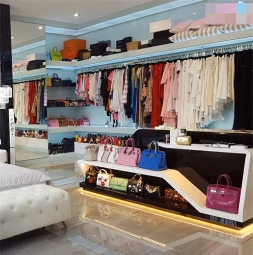 Bi mat dang sau ve can phong ngu trieu do cua nu hoang noi y Ngoc Trinh-Hinh-3