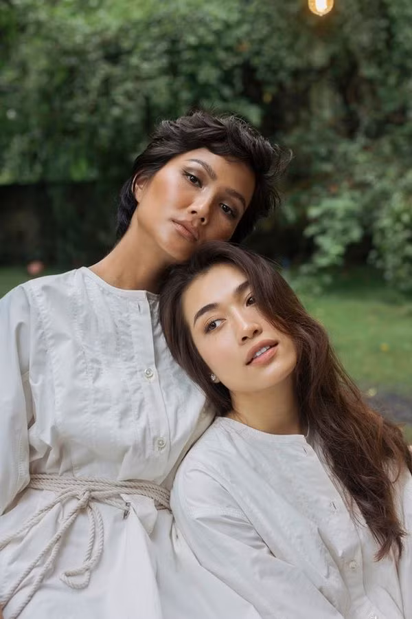 Bất ngờ trước nhan sắc Bất ngờ trước nhan sắc