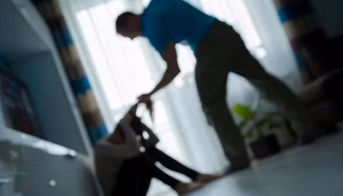 Từ vụ "võ sư" đánh vợ, phụ nữ nên làm gì khi bị chồng bạo hành? ảnh 5