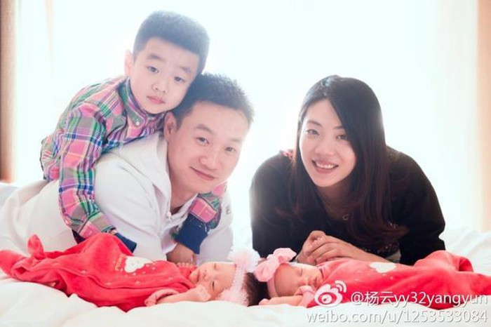 Bộ váy cưới bằng vàng đắt nhất làng giải trí Hoa ngữ ảnh 1 Bộ váy cưới bằng vàng đắt nhất làng giải trí Hoa ngữ ảnh 1