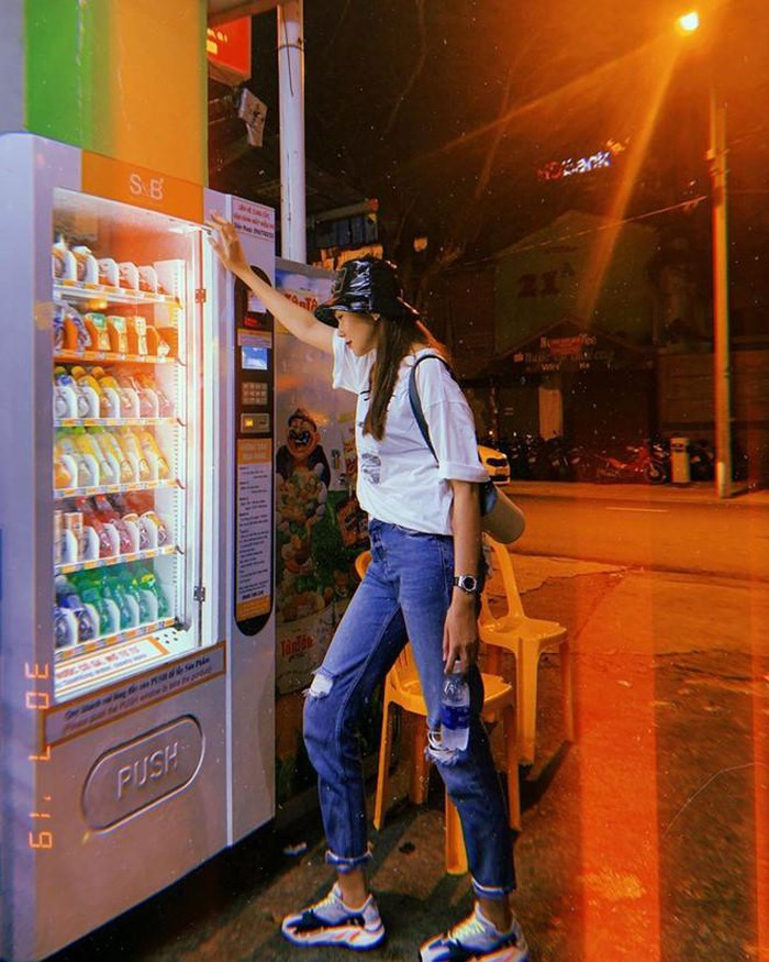 Bất ngờ phong cách "hồi teen" ở tuổi ngoài 30 của Hồ Ngọc Hà, Minh Hằng ảnh 7 Bất ngờ phong cách "hồi teen" ở tuổi ngoài 30 của Hồ Ngọc Hà, Minh Hằng ảnh 7