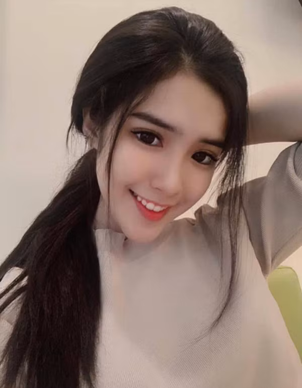 Danh tính nữ sinh Đồng Tháp nổi đình đám trên MXH trong, ngoài nước với loạt ảnh cực gợi cảm khi diện áo dài-4