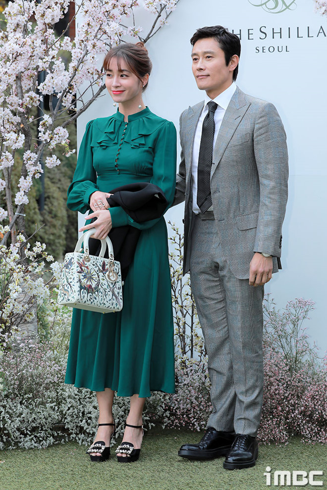 Đường tình lận đận của các diễn viên chính 