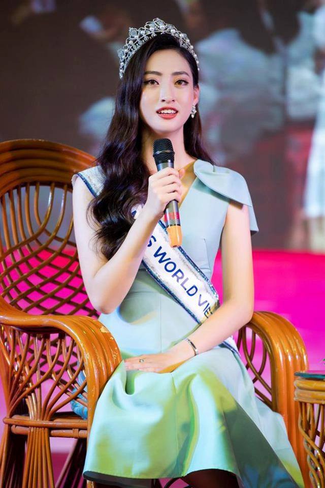 Á hậu Tường San đăng ảnh thời bé, được nhận xét nhan sắc tự nhiên - Ảnh 3. Á hậu Tường San đăng ảnh thời bé, được nhận xét nhan sắc tự nhiên - Ảnh 3.