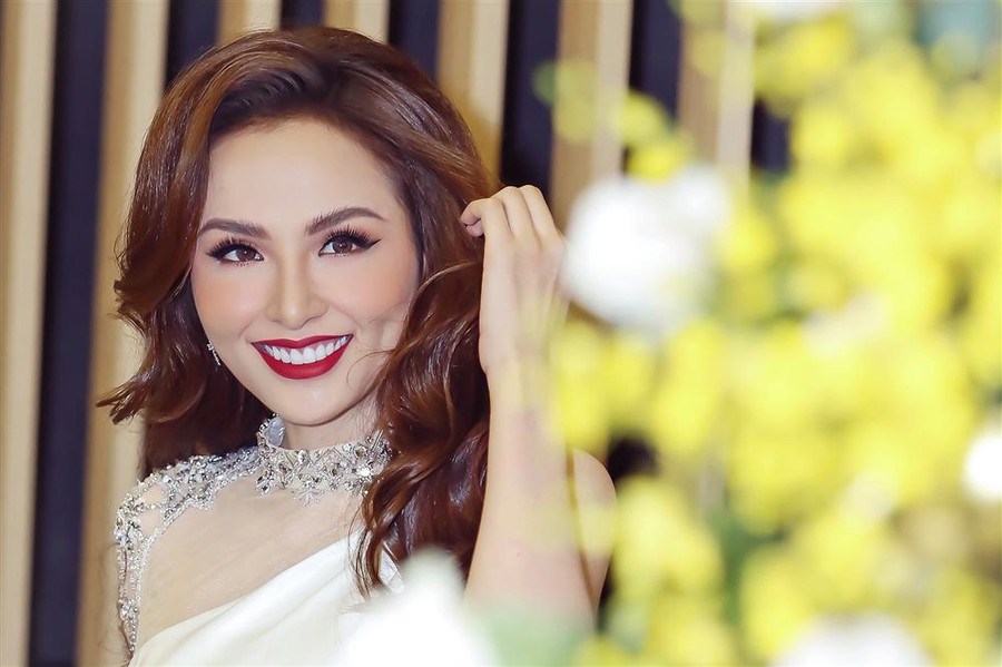 Hoa hậu Diễm Hương: "Tôi mất hàng triệu đô trong 9 năm đăng quang" ảnh 4 Hoa hậu Diễm Hương: Tôi mất hàng triệu đô trong 9 năm đăng quang-5