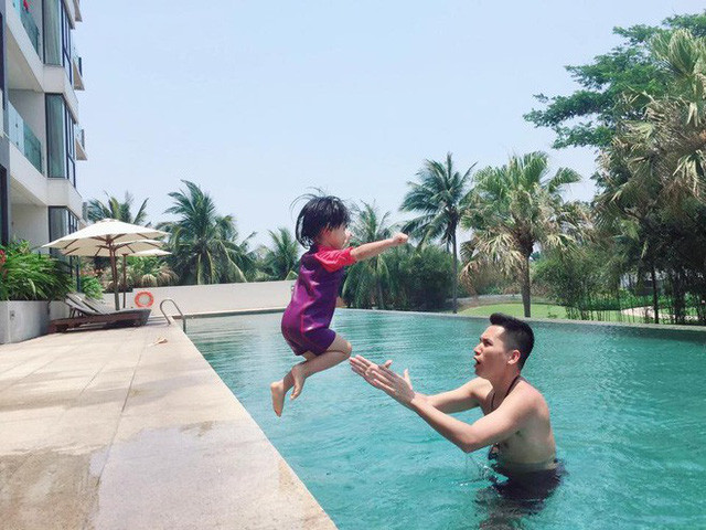 Những hình ảnh không bao giờ lên sóng của BTV Quốc Khánh - Ảnh 11. Những hình ảnh không bao giờ lên sóng của BTV Quốc Khánh - Ảnh 11.