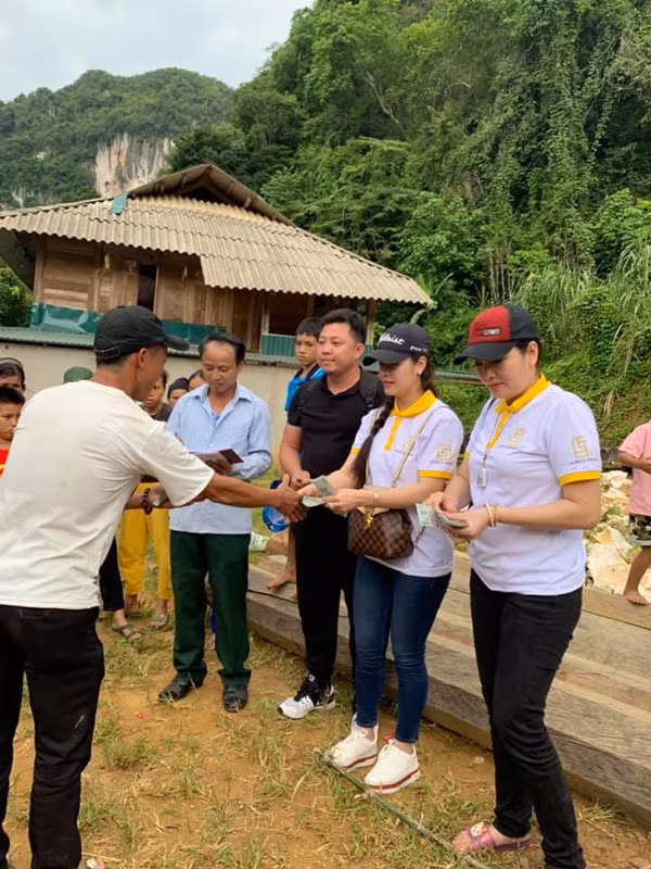 Điều hối tiếc nhất đời của nữ ca sĩ vừa bị mất cắp 5 tỷ