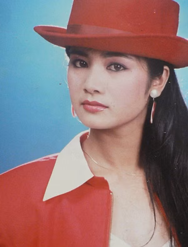 thu ha "la ngoc canh vang”: nhan sac dai cac tre mai khong gia, tuoi 50 tro thanh nsnd hinh anh 10