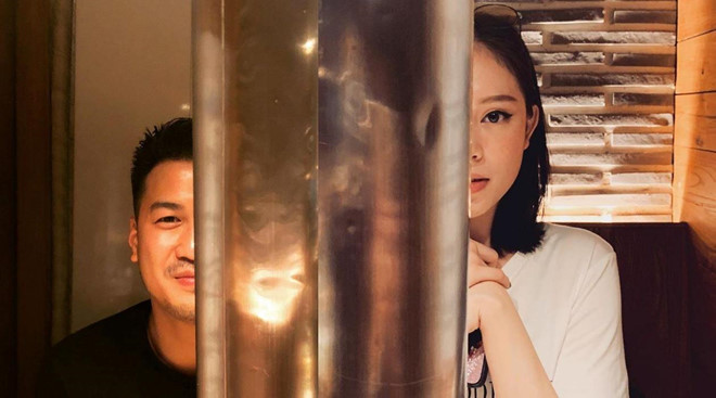 Phillip Nguyễn công khai đăng video với Linh Rin, thừa nhận hẹn hò ảnh 2 Phillip Nguyen cong khai dang video voi Linh Rin, thua nhan hen ho hinh anh 3