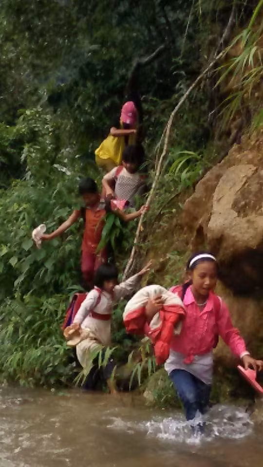 giáo viên vùng cao, tựu trường, khai giảng, giáo viên