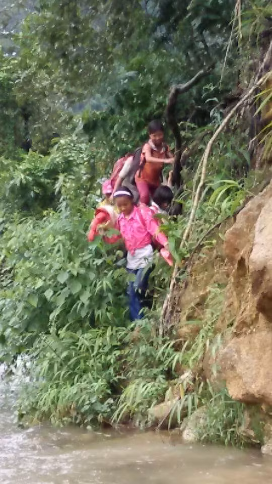 giáo viên vùng cao, tựu trường, khai giảng, giáo viên