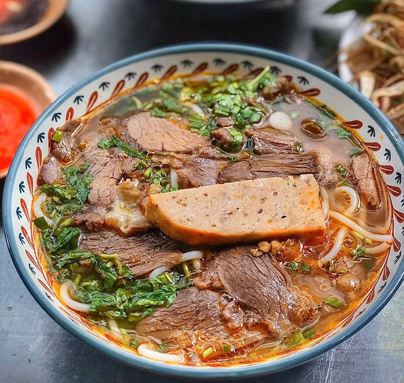 Cách nấu bún bò Huế thơm ngon, chuẩn hương vị cố đô