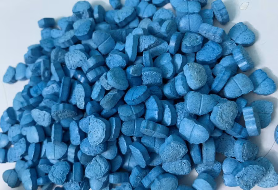 Số ma túy tổng hợp công an thu giữ được từ Hiệp. Ảnh: Công an