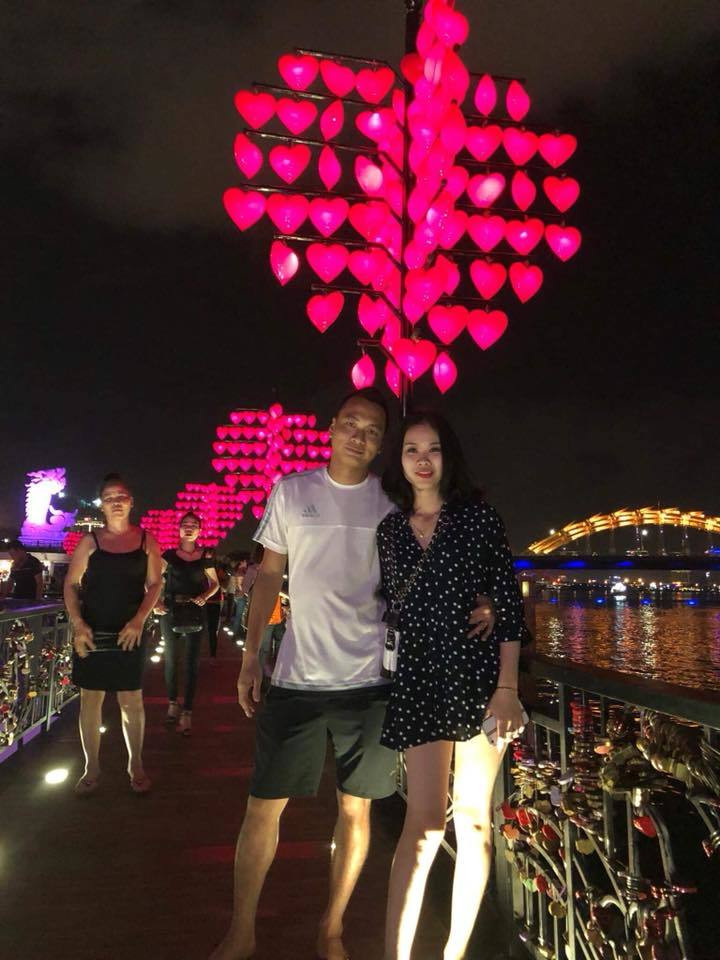 Đôi vợ chồng son đi hưởng tuần trăng mật ở Đà Nẵng khi "Quỳnh búp bê" phát sóng đến tập 20. Chuyện tình thần tốc của cặp đôi Hải Phòng mê