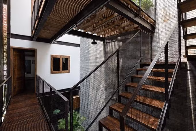 Ngôi nhà như đi lạc vào thiền viện giữa Sài Gòn