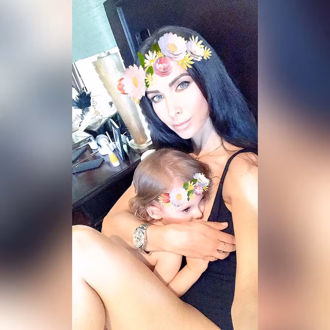 Mẹ bỉm sữa nóng bỏng nhất hành tinh khoe ảnh bụng bầu gần 7 tháng mà vẫn săn chắc như không - Ảnh 8.