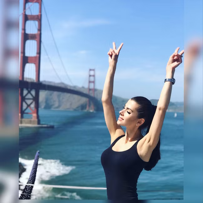 Mẹ bỉm sữa nóng bỏng nhất hành tinh khoe ảnh bụng bầu gần 7 tháng mà vẫn săn chắc như không - Ảnh 12.