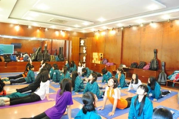 Tập luyện yoga giúp học sinh giảm rối loạn tâm lý, bạo lực học đường, tăng khả năng hứng thú học tập
