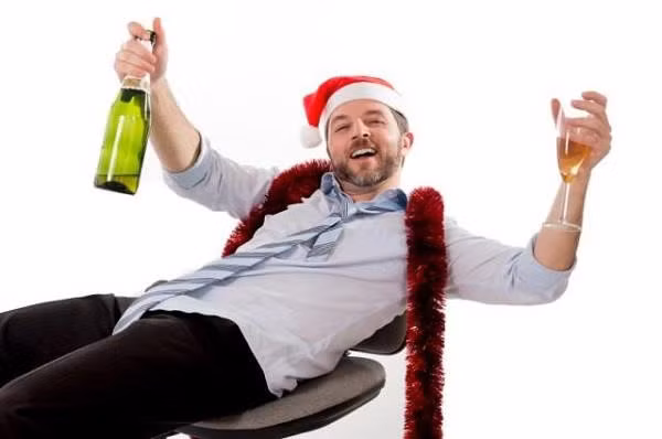 18 thứ đừng bao giờ chia sẻ lên Facebook