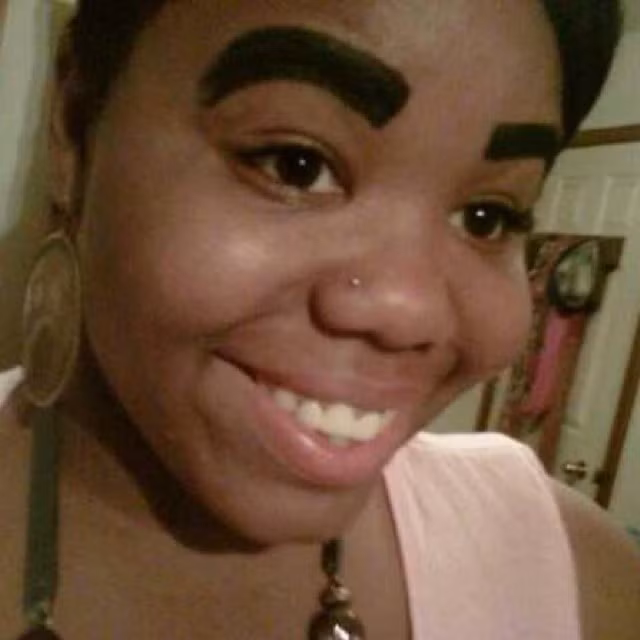 15 thảm họa trang điểm hạ bệ lông mày nhể ốc của gái Việt - Ảnh 17.