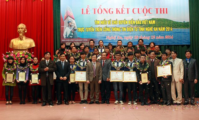  BTC trao giải cho các tập thể và cá nhân đoạt giải