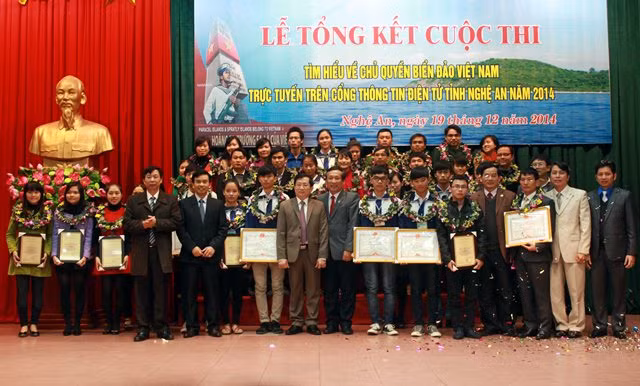  BTC trao giải cho các tập thể và cá nhân đoạt giải