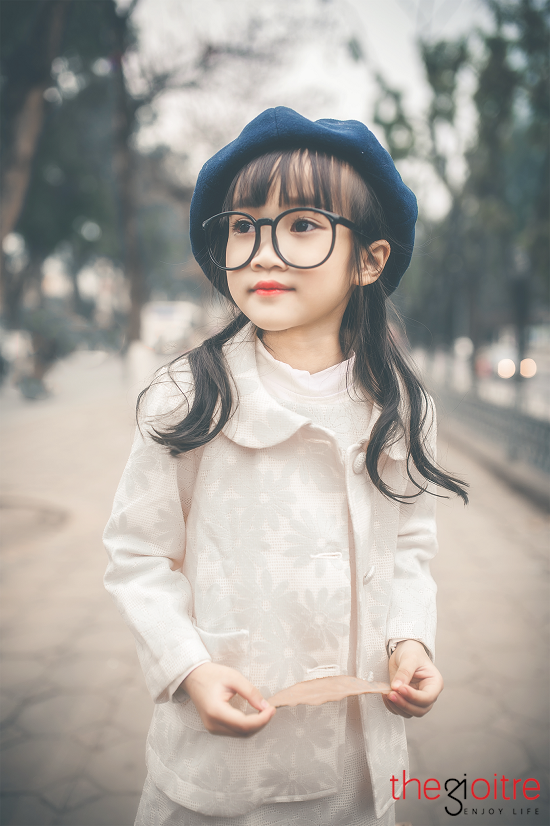 Bé Nguyễn Kiều Trang 7 tuổi. Bé hiện đang học lớp 1 tại trường Tiểu học Tây Mỗ (Từ Liêm, Hà Nội). Bé Nguyễn Kiều Trang 7 tuổi. Bé hiện đang học lớp 1 tại trường Tiểu học Tây Mỗ (Từ Liêm, Hà Nội).