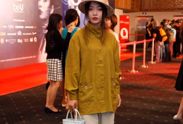 Những bộ cánh "thảm họa" tại các show thời trang Việt
