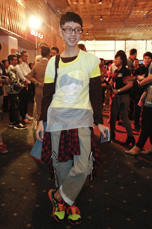 Những bộ cánh "thảm họa" tại các show thời trang Việt ảnh 5 thoi trang tham hoa phunutoday5