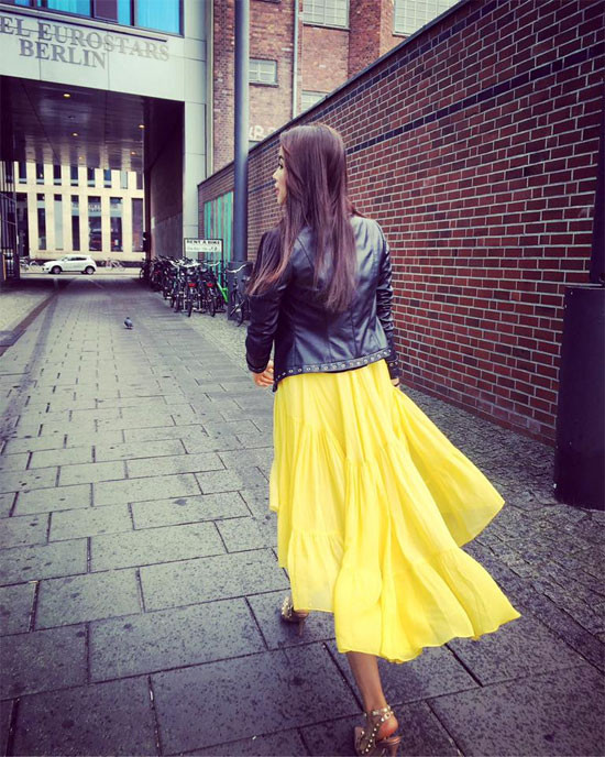 Phạm Hương khoe street style sang chảnh ở trời Tây ảnh 1