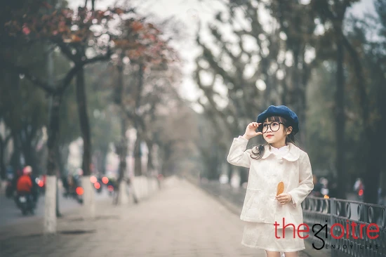 Bé gái 7 tuổi Hà thành đẹp như ngôi sao nhí