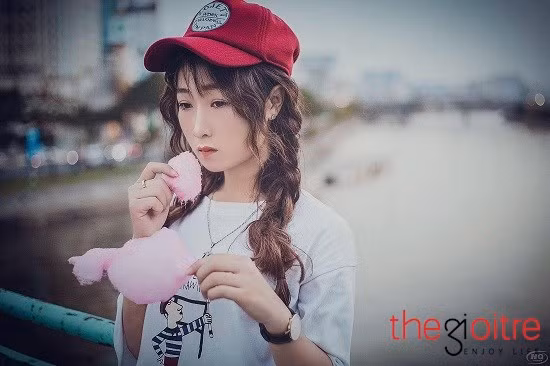 Mặc dù sở hữu đôi chân ngắn giống như rất nhiều cô gái bình thường khác, nhưng những cô nàng Tường Vi vẫn luôn tự tin và tỏa sáng theo cách riêng của mình.