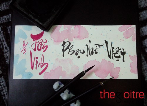 Những nét chữ thư pháp đẹp như in của ông đồ trẻ Huy Nguyên.