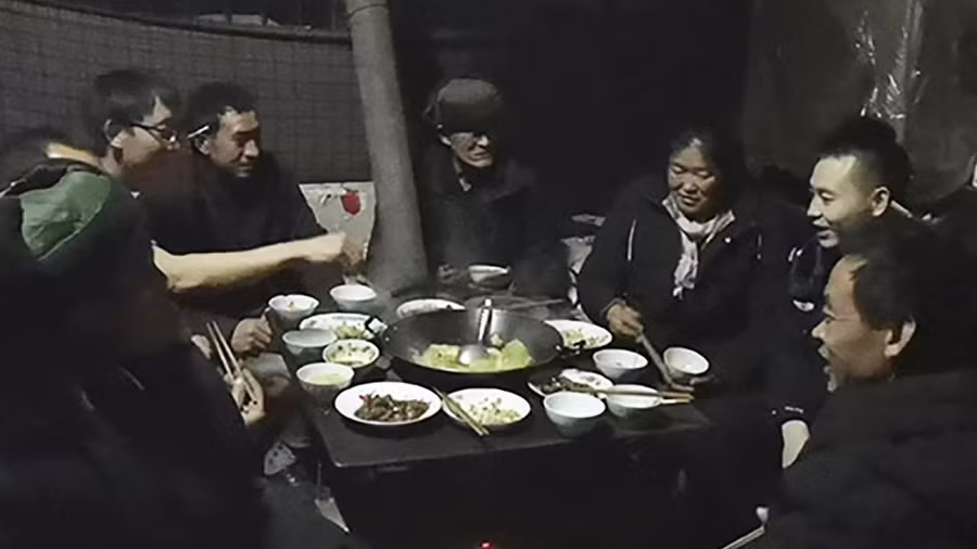 Người phụ nữ đoàn tụ với gia đình sau 15 năm bị mất trí nhớ