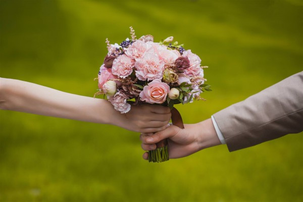 Xúc động trước câu chuyện cô gái chấp nhận hi sinh khi biết chồng là người đồng tính