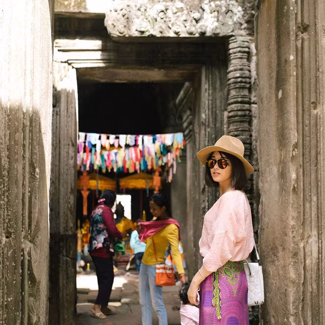 Cựu hoa khôi Ngoại thương năng động và đam mê hội nhập quốc tế ảnh 6