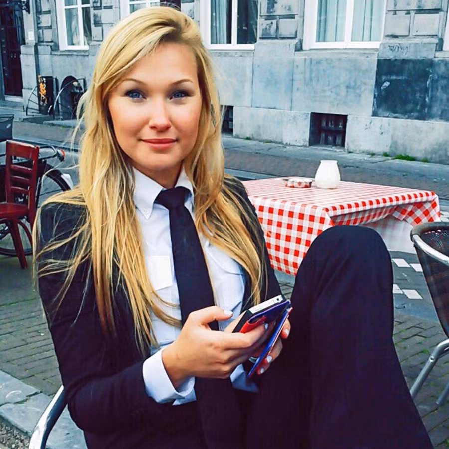 Cuoc song dang mo uoc cua nu phi cong 9X hinh anh 7