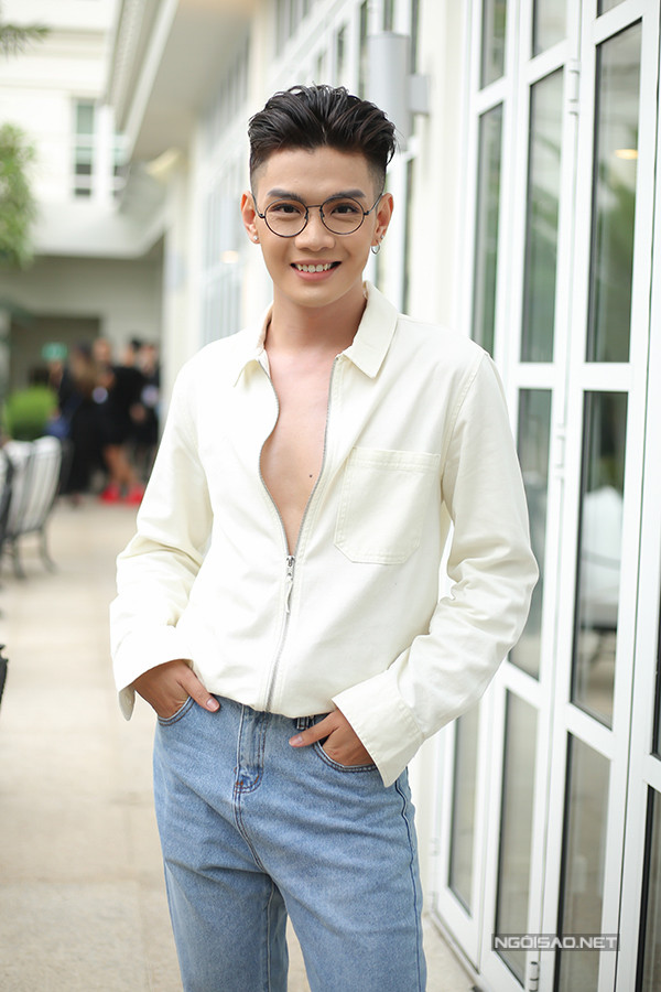 Angela Phương Trinh diện váy xuyên thấu khoe sắc bên dàn sao ảnh 12 angela-phuong-trinh-dien-vay-xuyen-thau-khoe-sac-ben-dan-sao-12