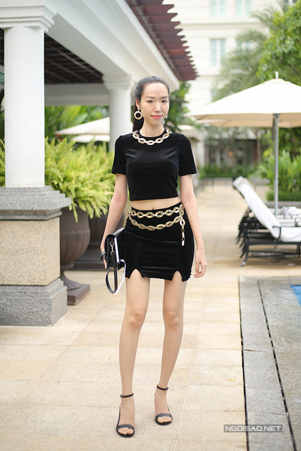 Angela Phương Trinh diện váy xuyên thấu khoe sắc bên dàn sao ảnh 13 angela-phuong-trinh-dien-vay-xuyen-thau-khoe-sac-ben-dan-sao-13