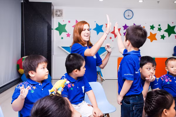 Dạy trẻ hiểu biết pháp luật là điều vô cùng cần thiết (Ảnh minh họa)