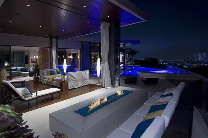 Ben trong can biet thu xay 7 nam cua Bill Gates hinh anh 6 