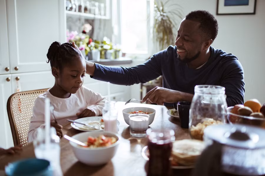 3 lời nói "nựng", cha mẹ không nên gieo vào lòng con