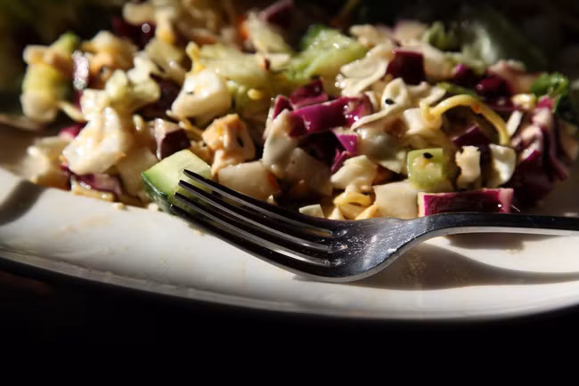 Mẹ trẻ có tư tưởng tiến bộ: Dạy con trai làm một việc mà trước nay ai cũng nghĩ chỉ dành cho con gái - Ảnh 8.